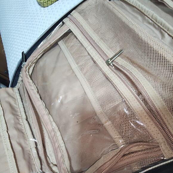 NISHEL EUC BLACK QUILTED TRAVEL JEWELRY COSMETICS  ORGANIZER BAG 4 SECTS - Picture 8 of 12